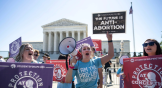 Activistas provida se reúnen frente a la Corte Suprema en vísperas del dictamen de Junio que anuló el dictamen del caso Roe vs. Wade.