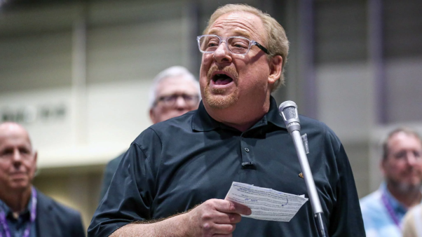 Rick Warren en la reunión anual de la SBC de 2023.