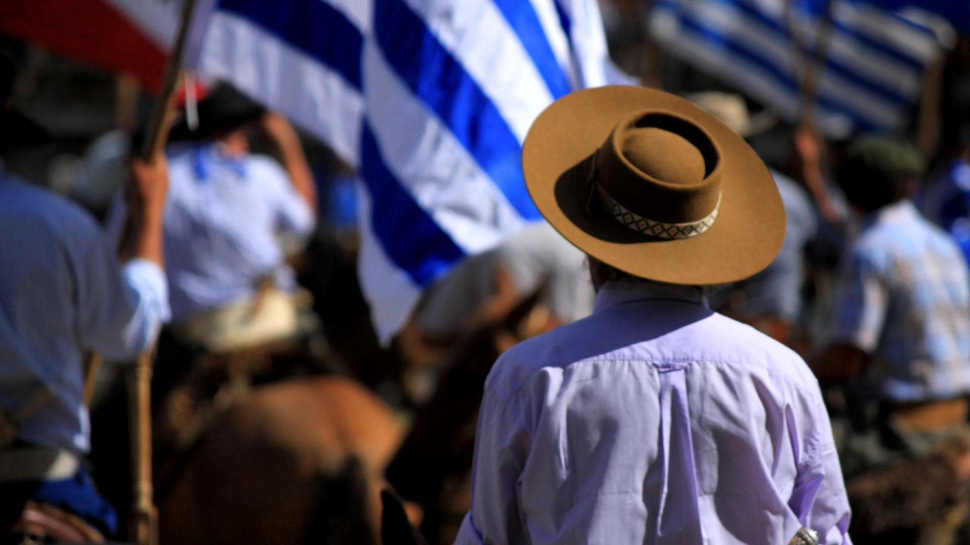 Durante Semana Santa, cada año se celebra un rodeo en Uruguay.