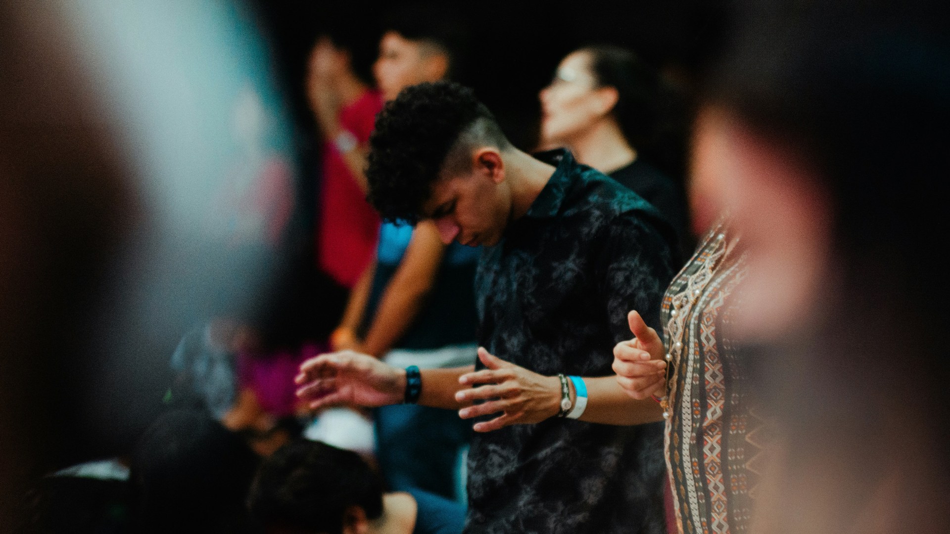 A Hispanic congregation at church.
