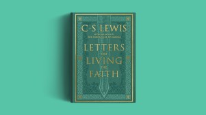 El libro sobre un fondo verde.